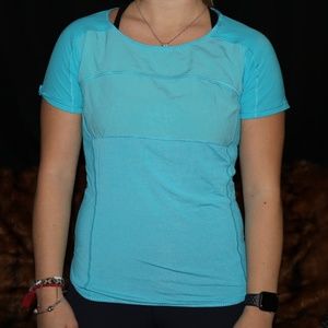 Lululemon workout shirt